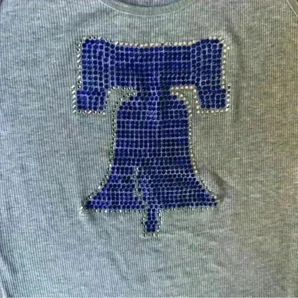 MLB Genuine Apparel 5th & Ocean Phillies Women’s Rhinestone Tank Top EUC Size‎ L - Picture 4 of 4